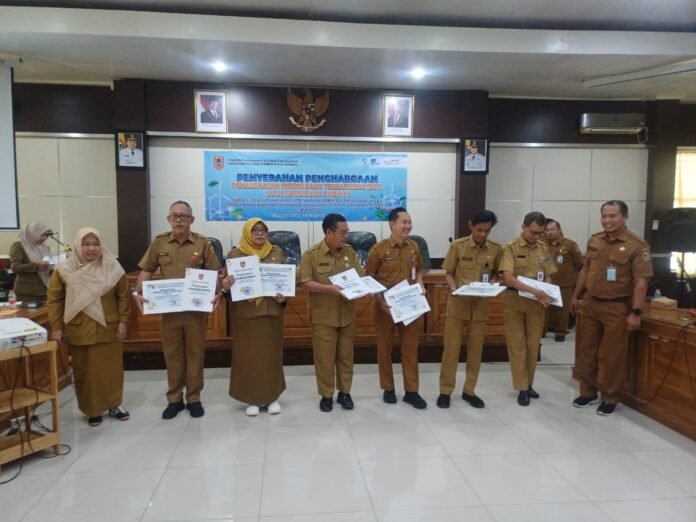 Dinas Sosial Banjarbaru Raih Terbaik I Penghargaan EBT dan Efisiensi Energi 2025